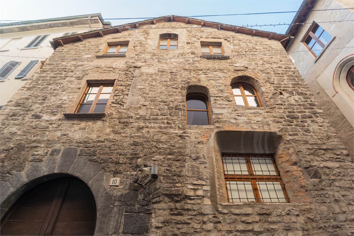 Appartamento in antica torre del 1300