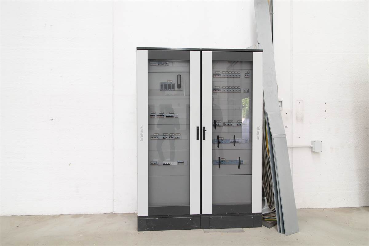 Capannone con uffici in affitto a Colverde