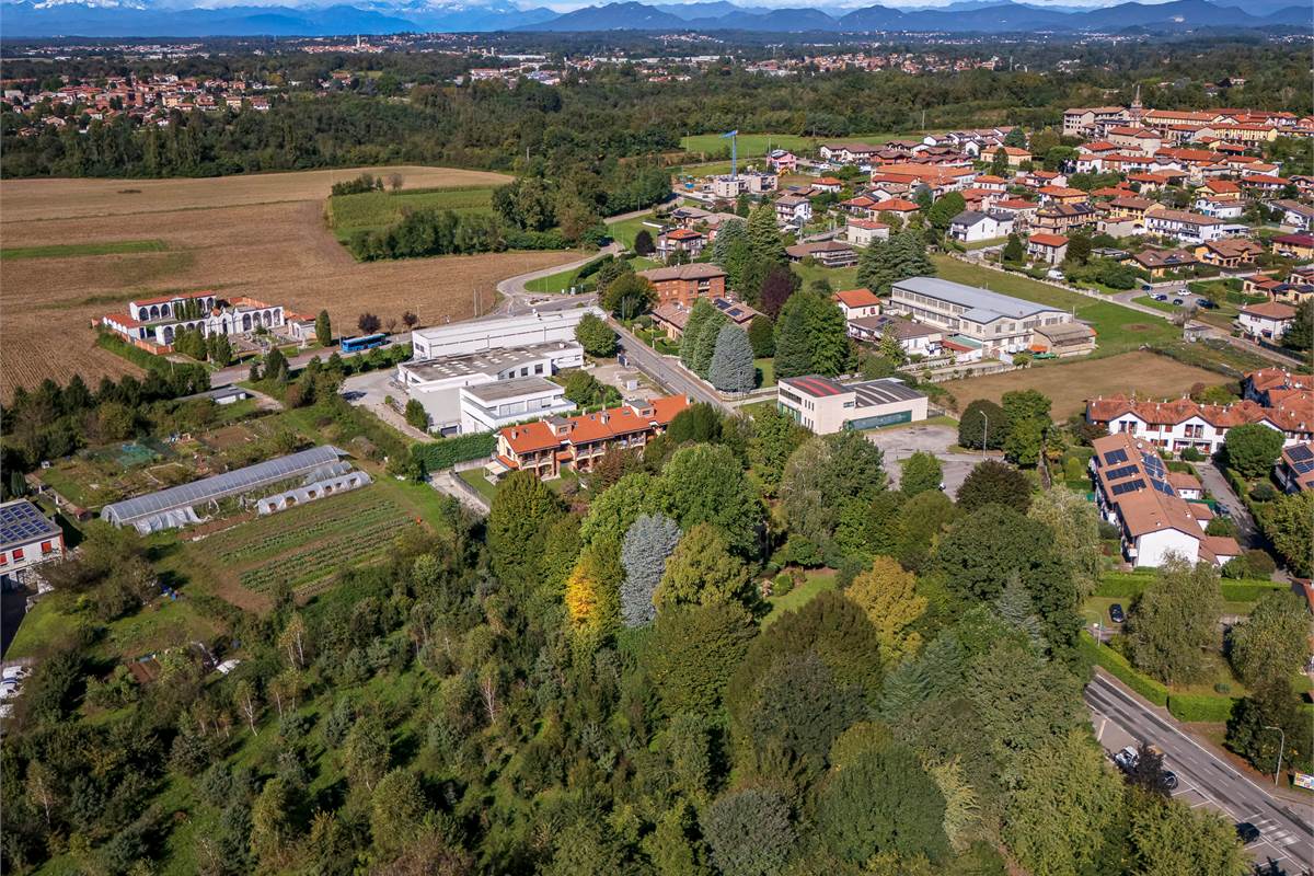 Villa con parco a Bregnano