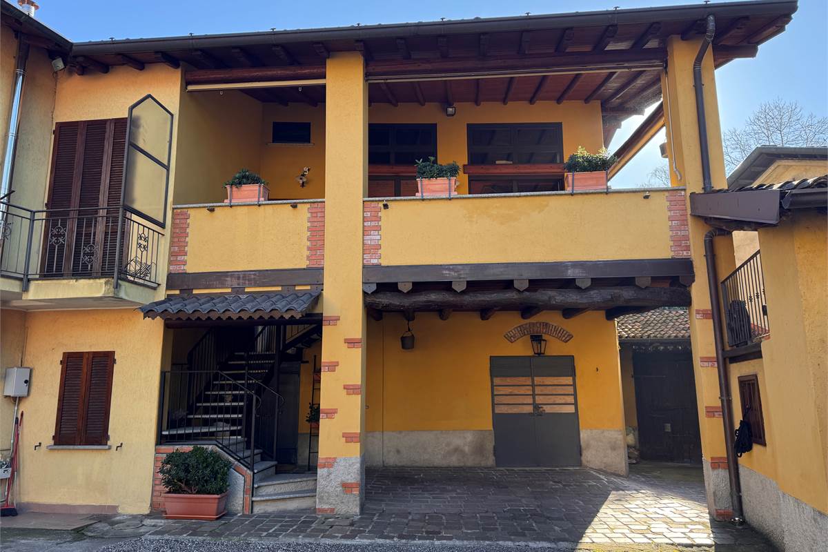 Esterno