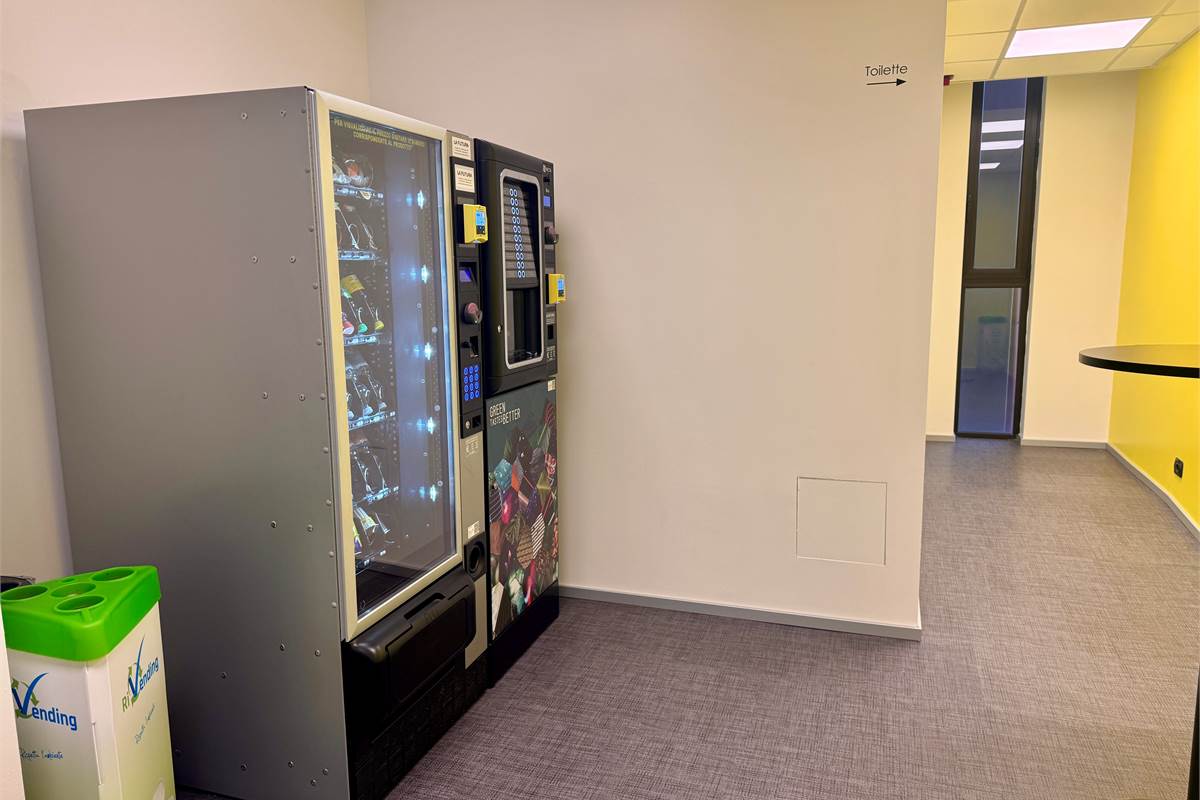 Erre Palace - Uffici in affitto a Cantù