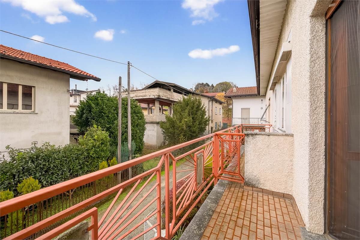 Intera casa trifamiliare a Vighizzolo