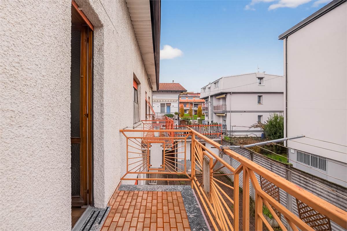 Intera casa trifamiliare a Vighizzolo