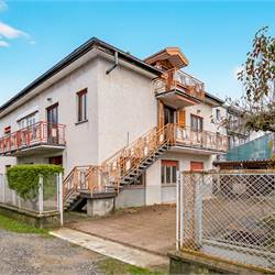 Intera casa trifamiliare a Vighizzolo