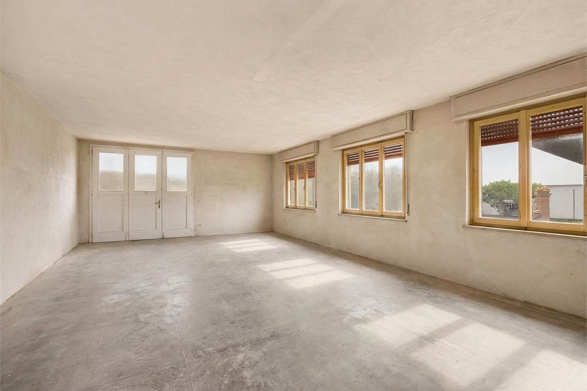 Intera casa trifamiliare a Vighizzolo