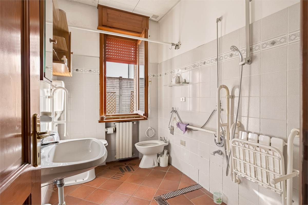 Intera casa trifamiliare a Vighizzolo