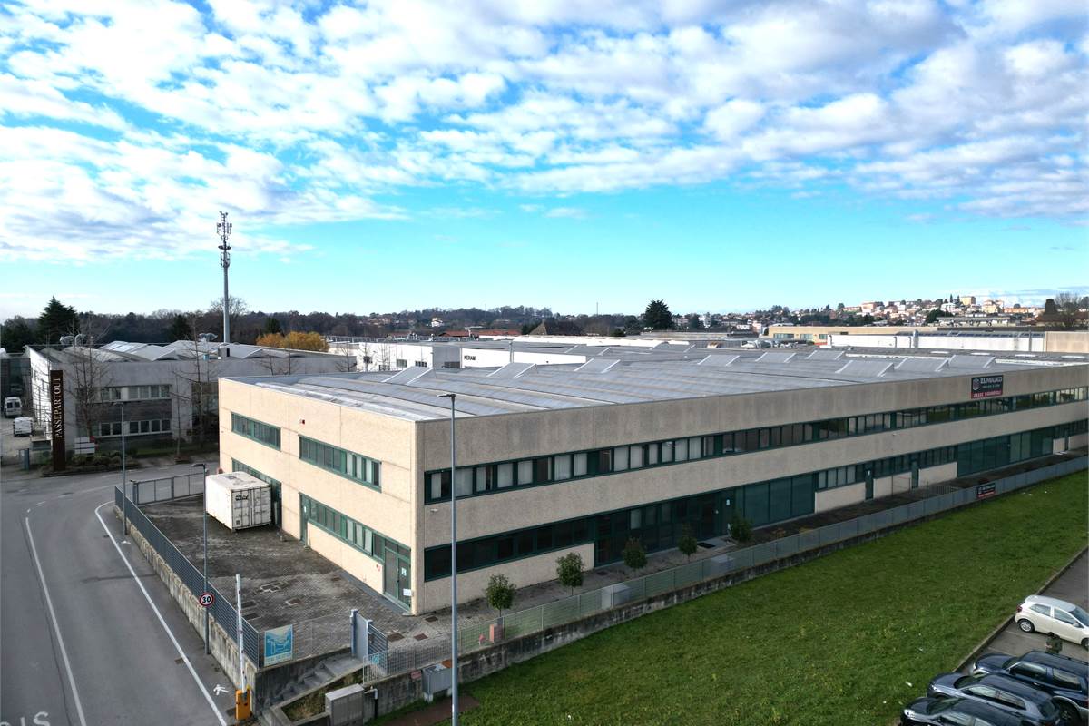 Capannone in vendita a Cantù