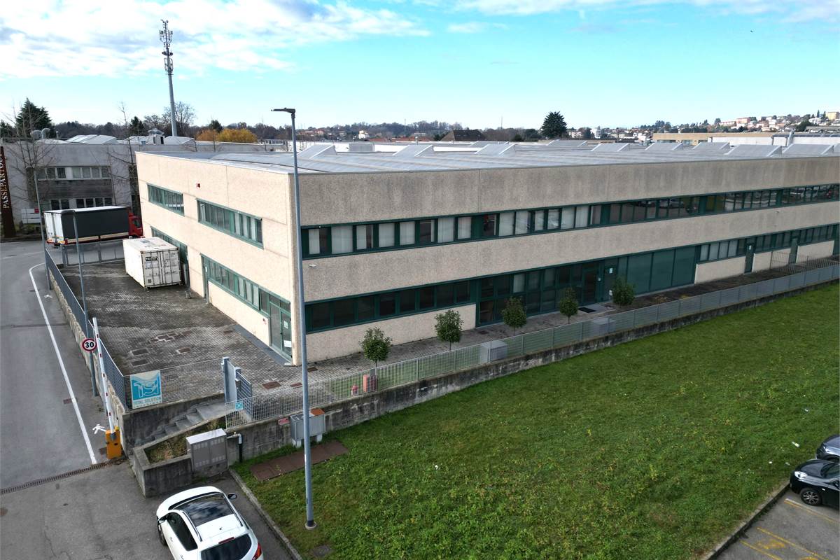 Capannone in vendita a Cantù