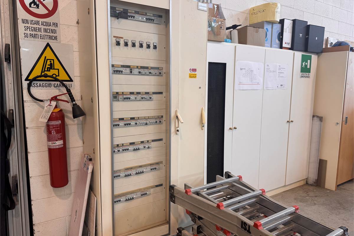 Capannone in affitto a Cantù