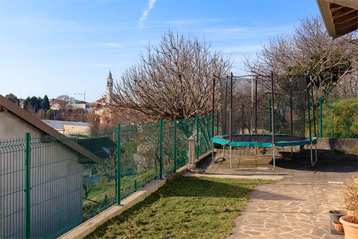 Casa indipendente con giardino a Vighizzolo