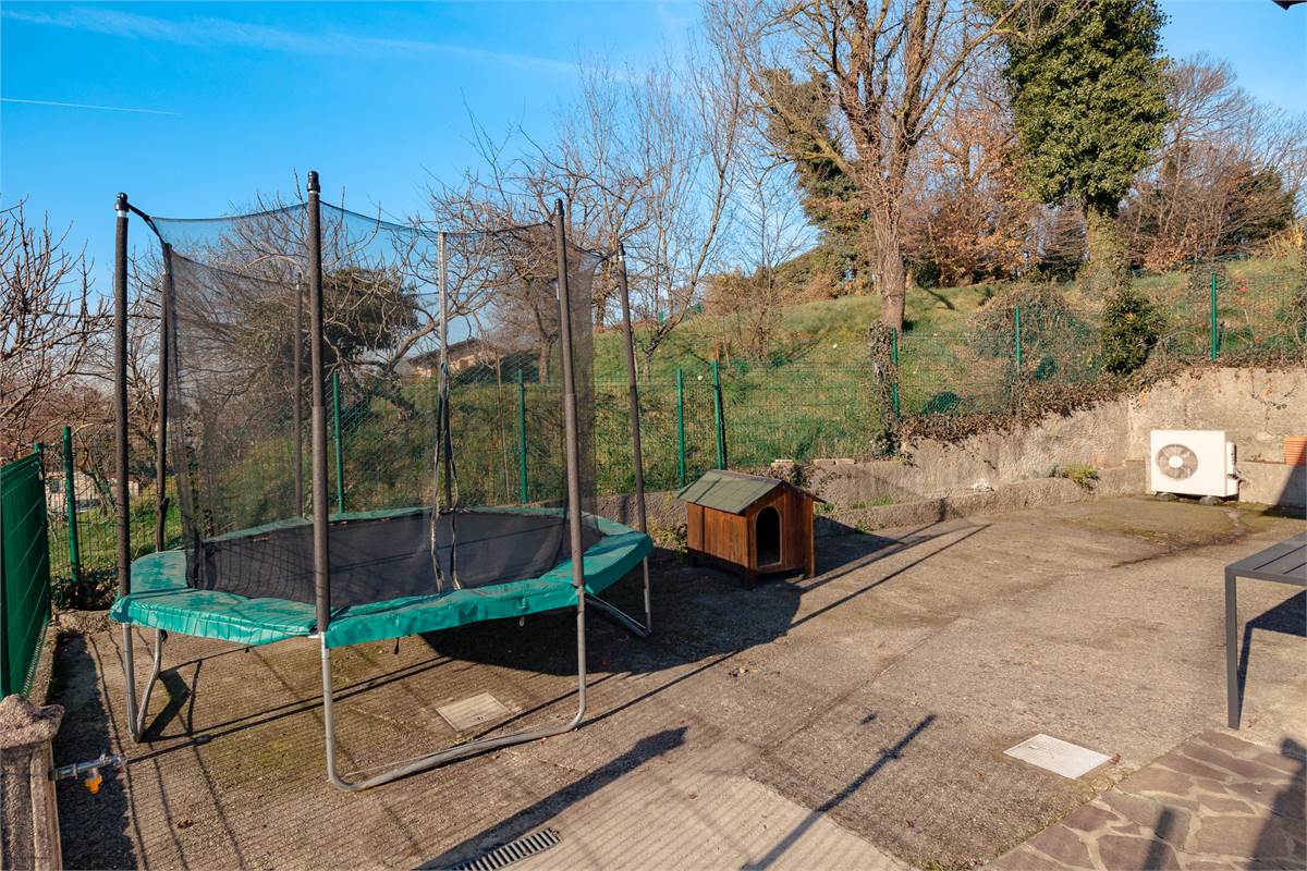 Casa indipendente con giardino a Vighizzolo