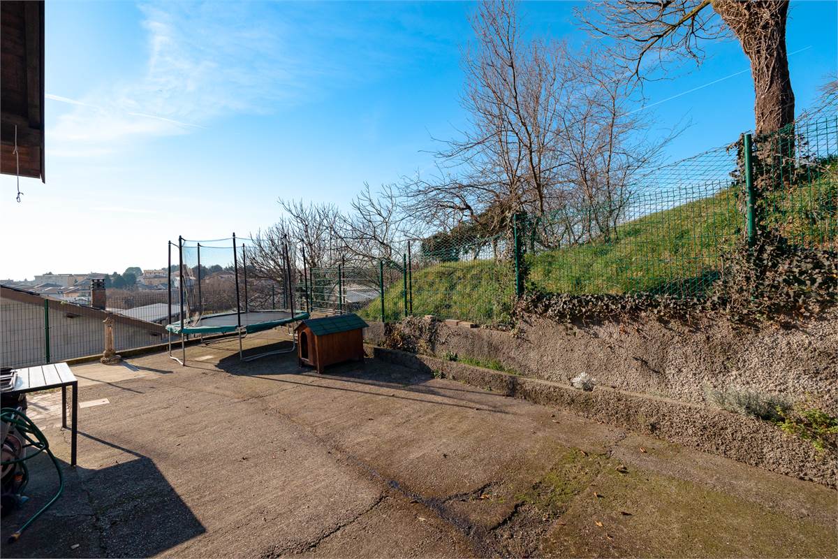 Casa indipendente con giardino a Vighizzolo