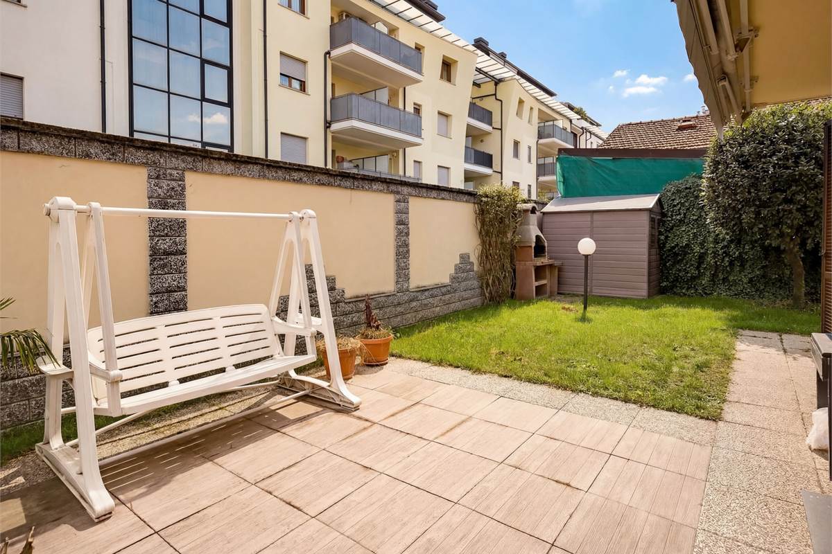 Casa singola con box triplo a Mariano Comense