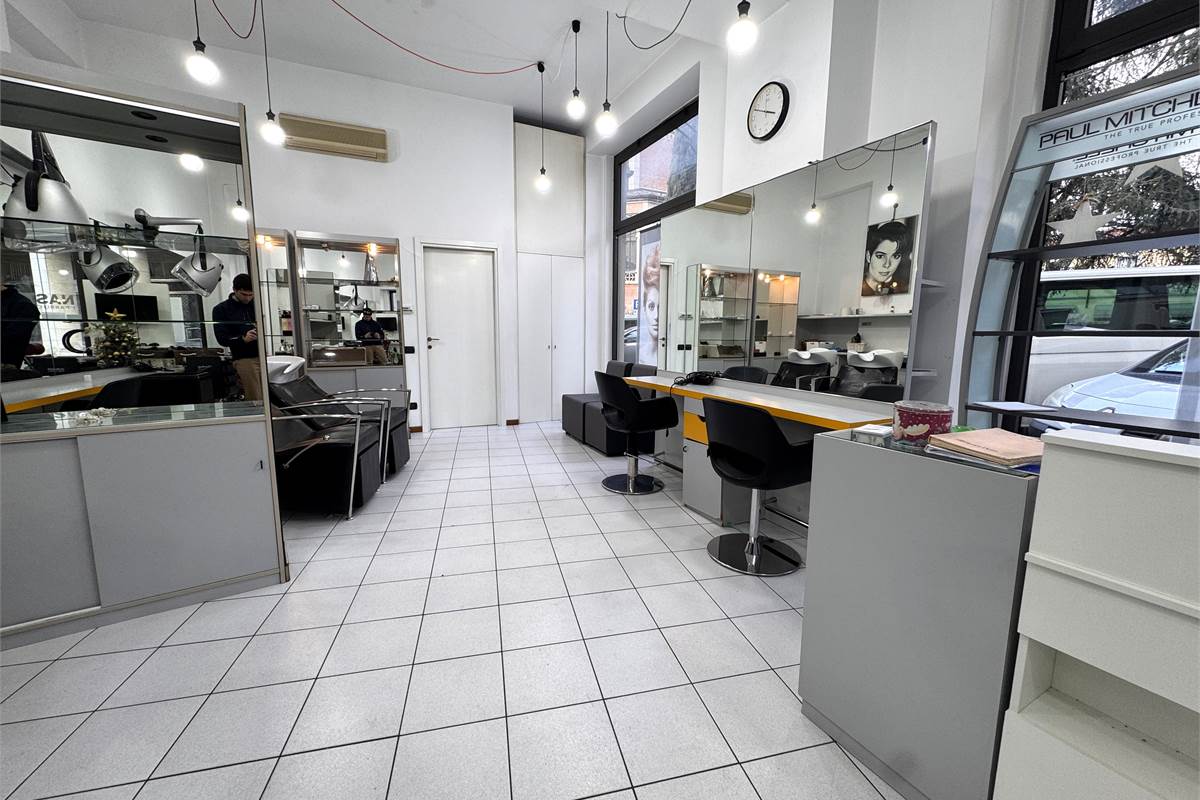 Negozio in affitto in centro a Cantù