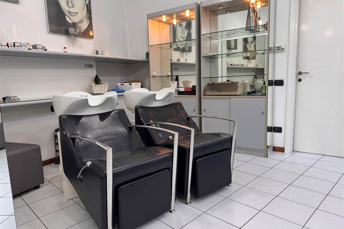 Negozio in affitto in centro a Cantù