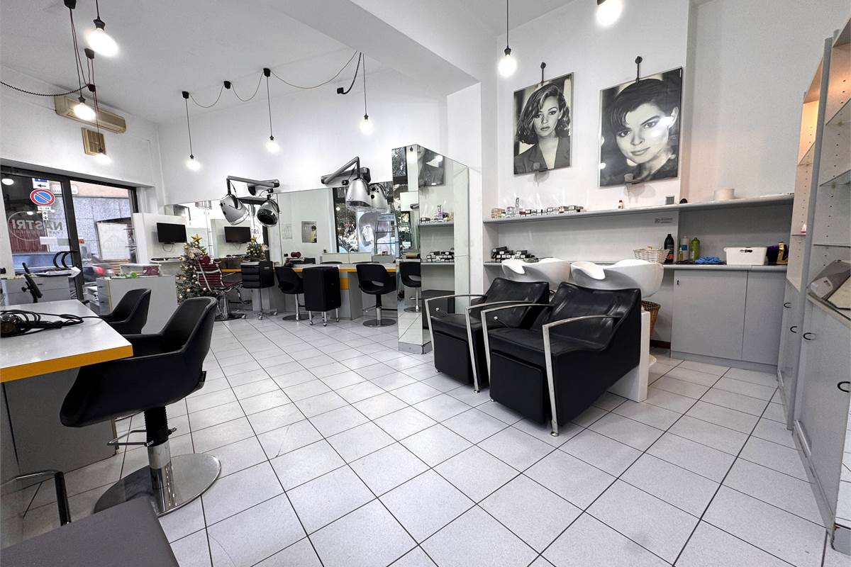 Negozio in affitto in centro a Cantù