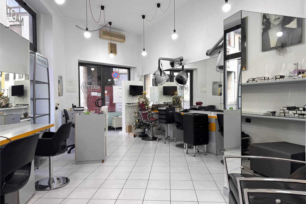 Negozio in affitto in centro a Cantù