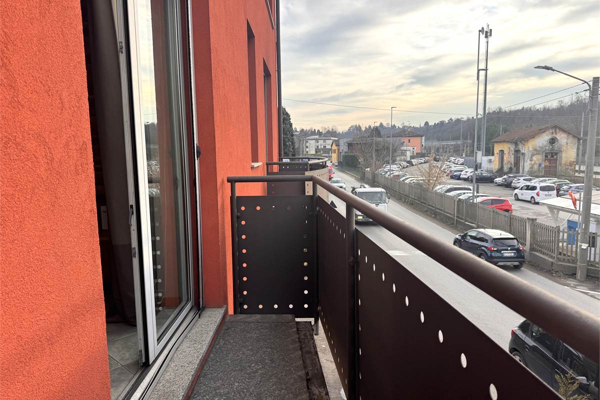 Trilocale con due bagni a Cantù Asnago