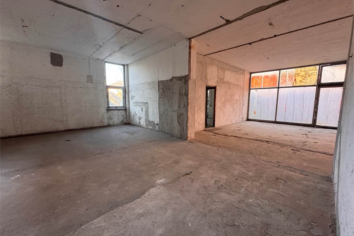 Negozio in vendita a Lentate sul Seveso