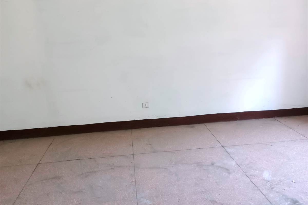 BOLOGNA BILOCALE VIA DELLE LAME PIANO PRIMO 60 MQ