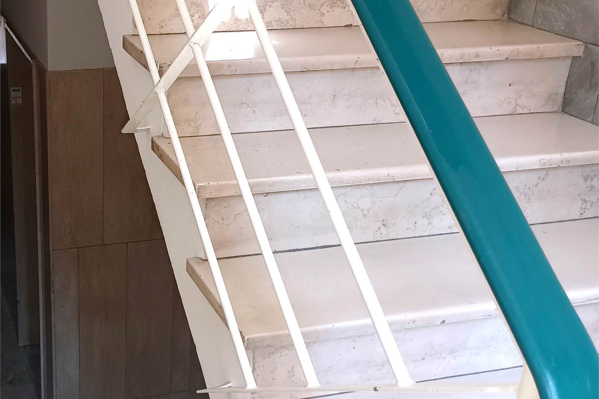 BOLOGNA BILOCALE VIA DELLE LAME PIANO PRIMO 60 MQ