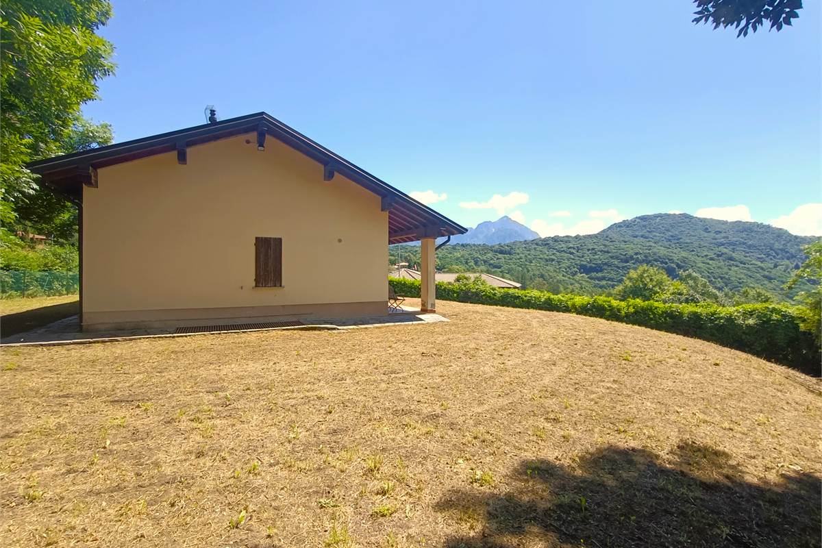 MAGREGLIO PANORAMICA VILLA  CON GIARDINO