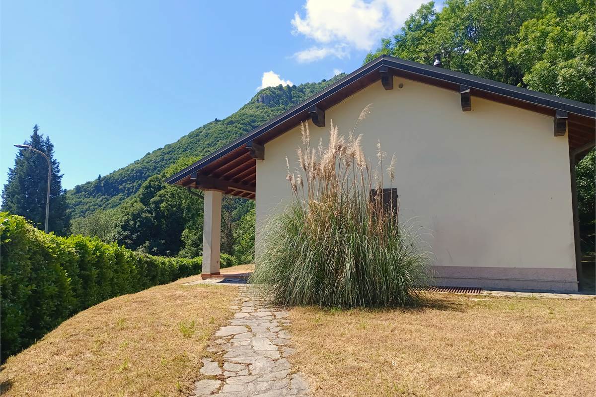 MAGREGLIO PANORAMICA VILLA  CON GIARDINO