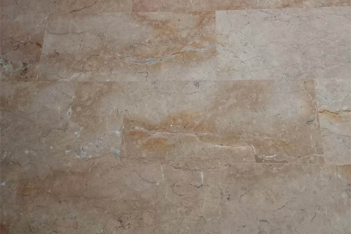 ERBA AFFITTASI UFFICIO