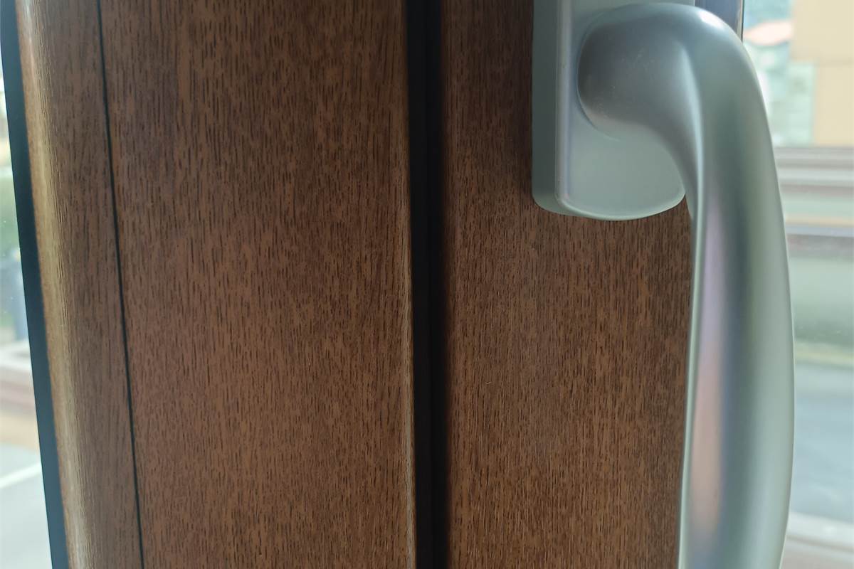 ERBA AFFITTASI UFFICIO