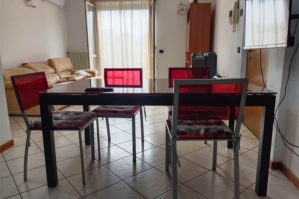 LONGONE AL SEGRINO TRILOCALE TERMOAUTONOMO