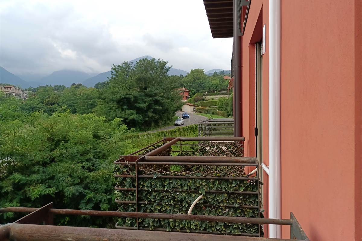 LONGONE AL SEGRINO TRILOCALE TERMOAUTONOMO