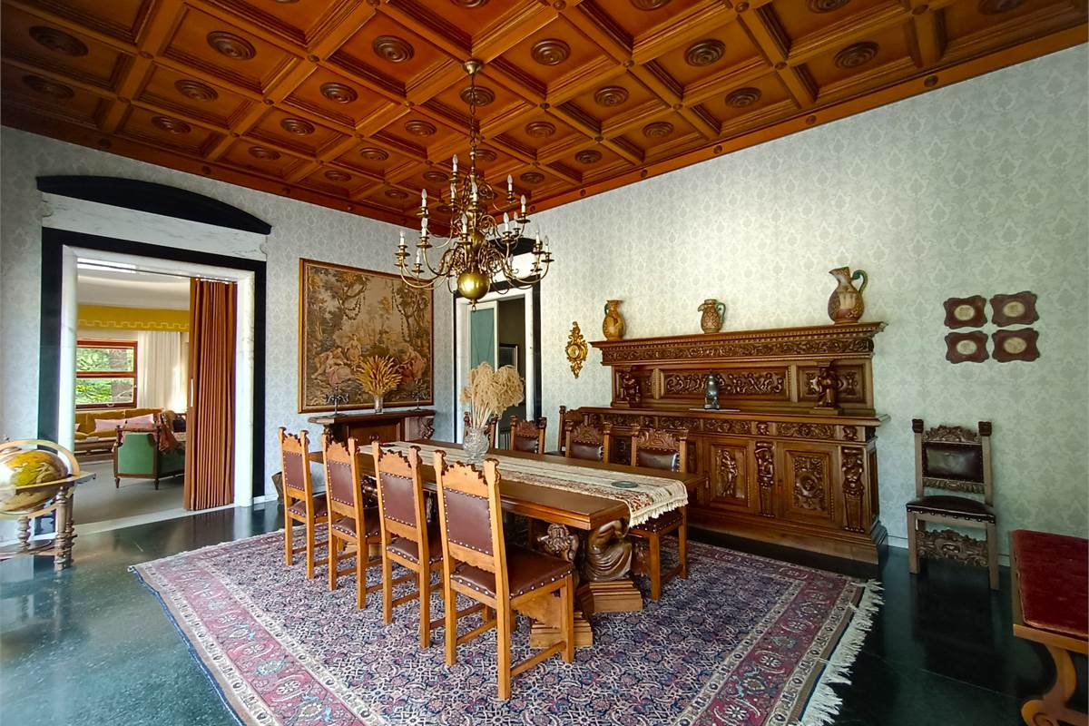 MAGREGLIO A POCHI PASSI DA BELLAGIO VILLA D'EPOCA