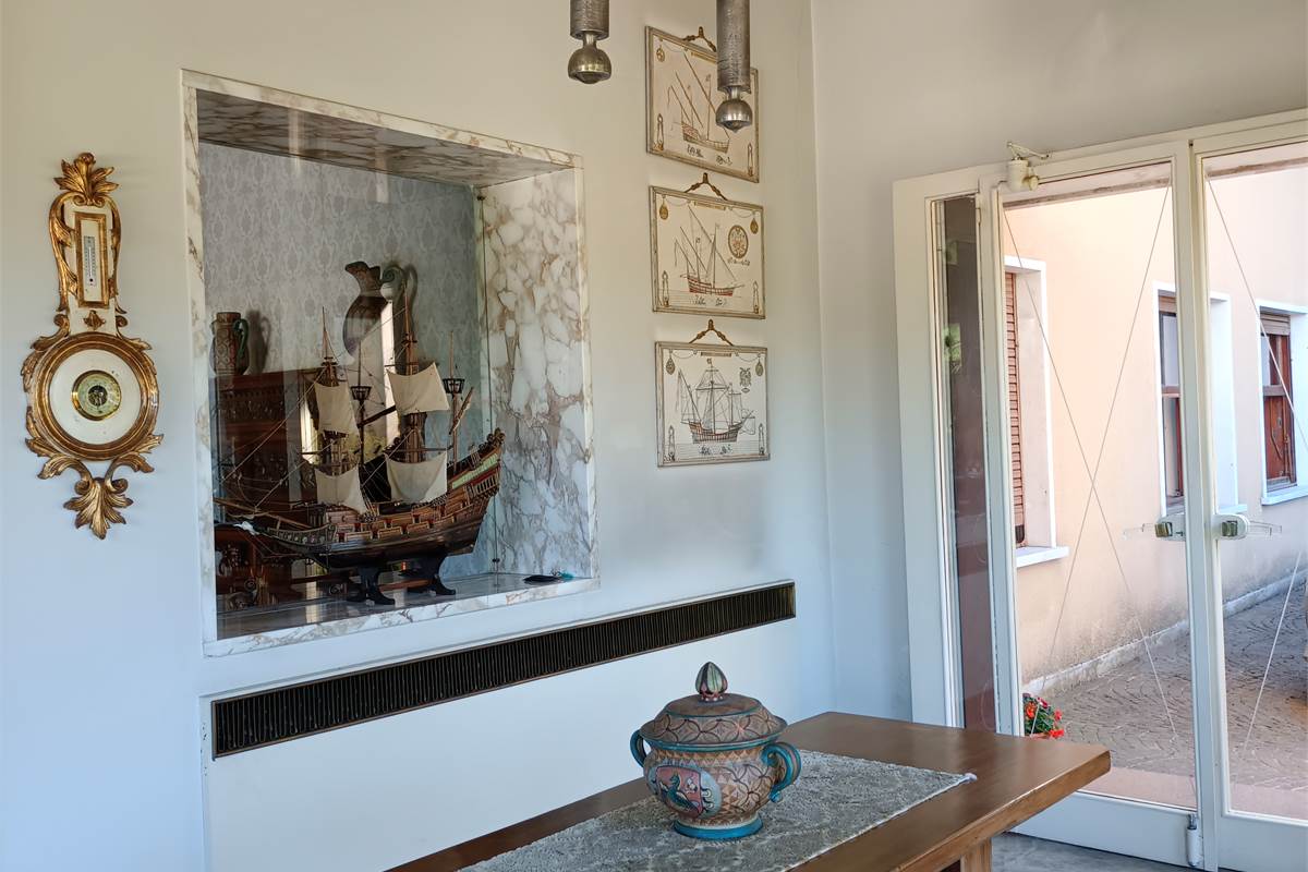 MAGREGLIO A POCHI PASSI DA BELLAGIO VILLA D'EPOCA