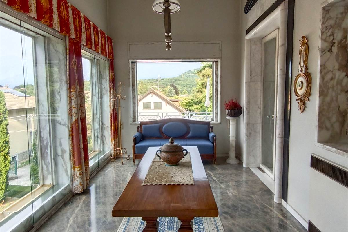 MAGREGLIO A POCHI PASSI DA BELLAGIO VILLA D'EPOCA