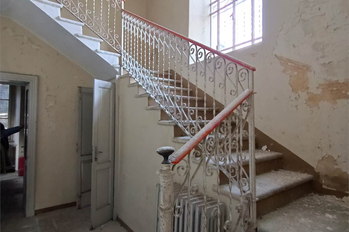 VILLA UNIFAMILIARE VIA SEGANTINI 20 CAGLIO