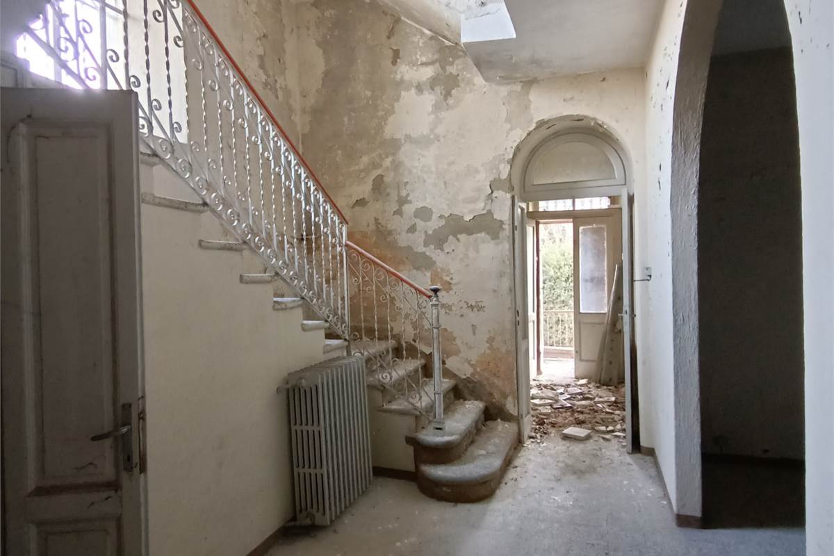 VILLA UNIFAMILIARE VIA SEGANTINI 20 CAGLIO