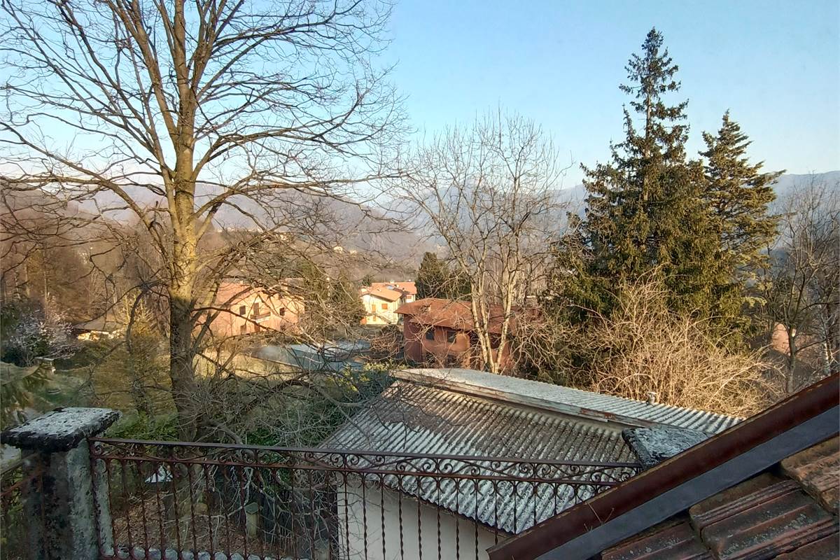 VILLA UNIFAMILIARE VIA SEGANTINI 20 CAGLIO