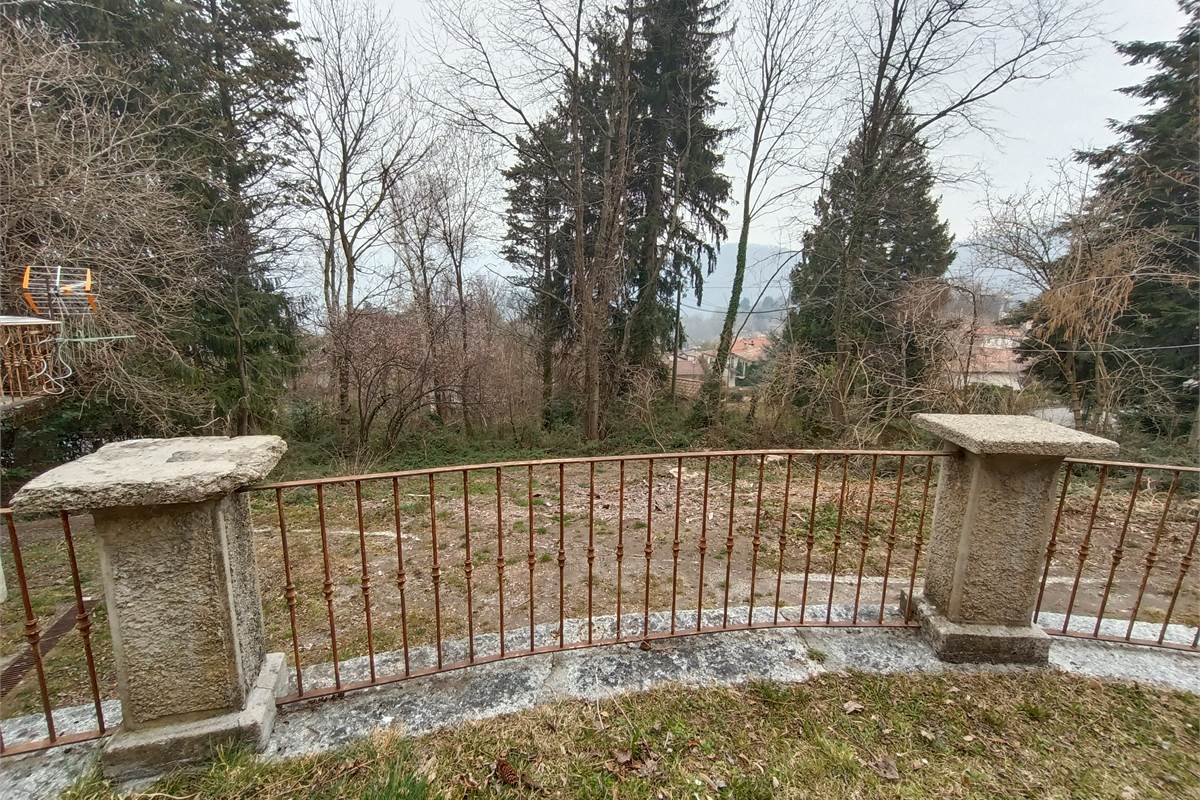 VILLA UNIFAMILIARE VIA SEGANTINI 20 CAGLIO