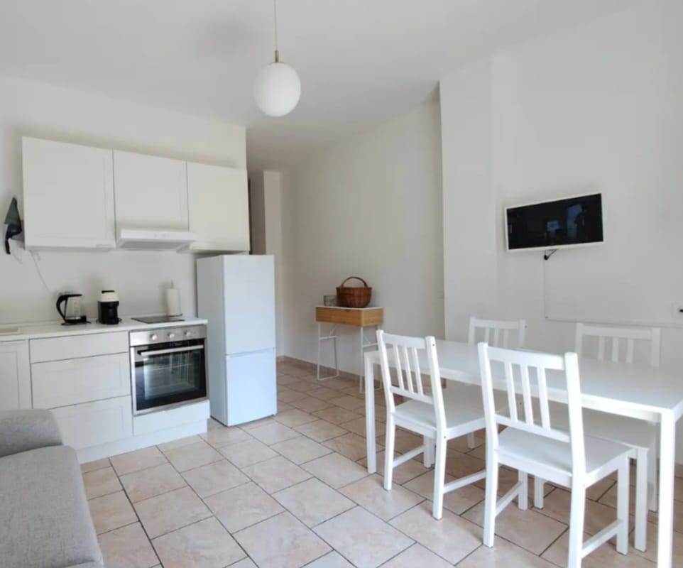 2 locali In Vendita a Magreglio