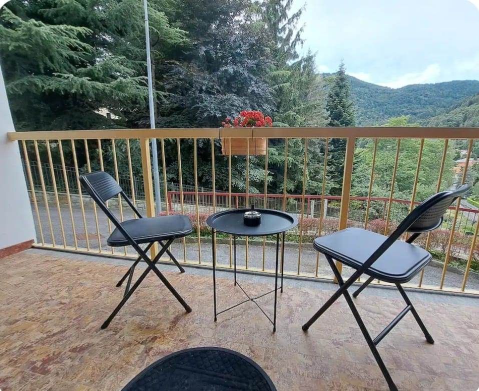 2 locali In Vendita a Magreglio