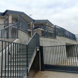 MONGUZZO NUOVISSIMA VILLETTA A SCHIERA VISTA LAGO