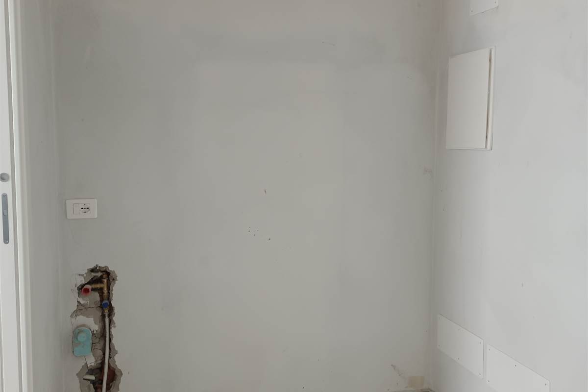 MONGUZZO NUOVISSIMA VILLETTA A SCHIERA VISTA LAGO