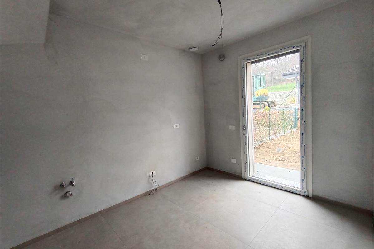 MONGUZZO NUOVISSIMA VILLETTA A SCHIERA VISTA LAGO