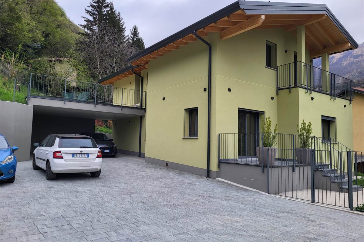 Esterni