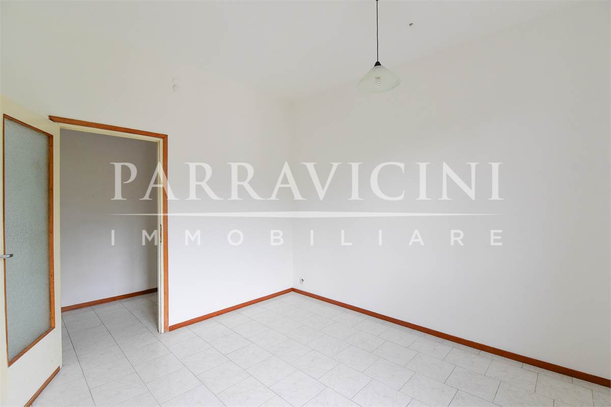 Ampio appartamento all'ultimo piano con box
