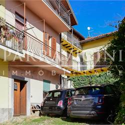 porzione di casa su 2 livelli senza spese