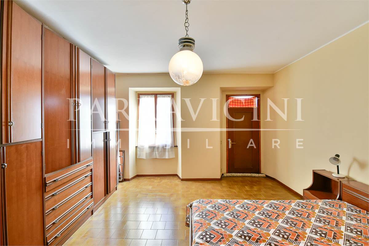 porzione di casa su 2 livelli senza spese