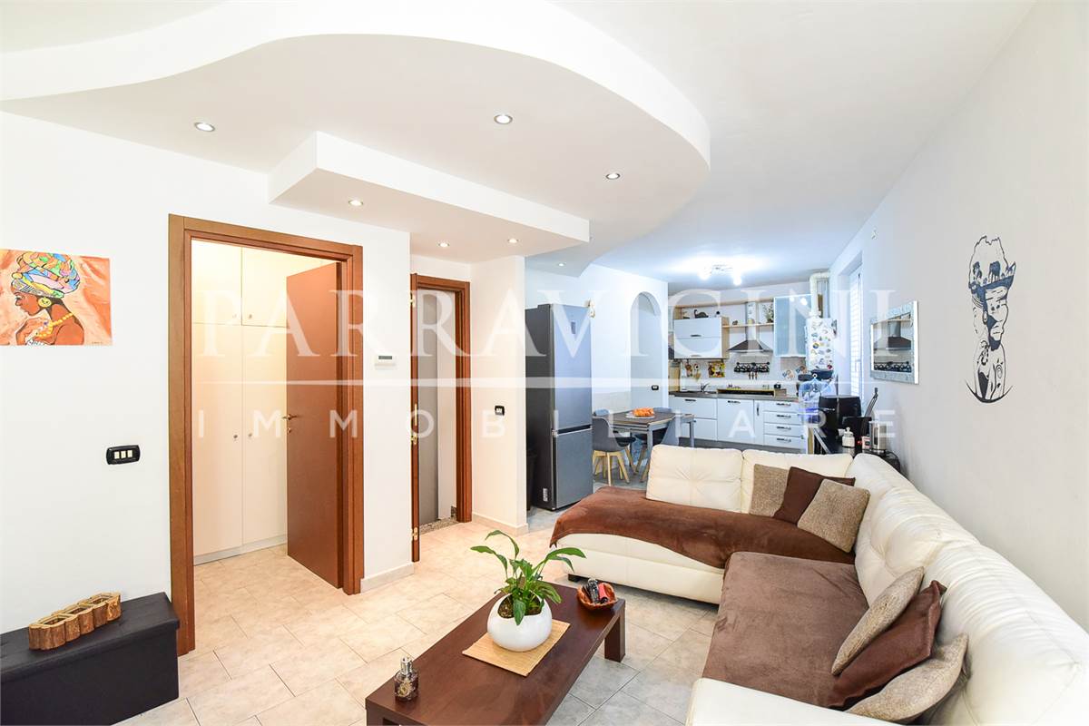 porzione di casa con ingresso indipendente 