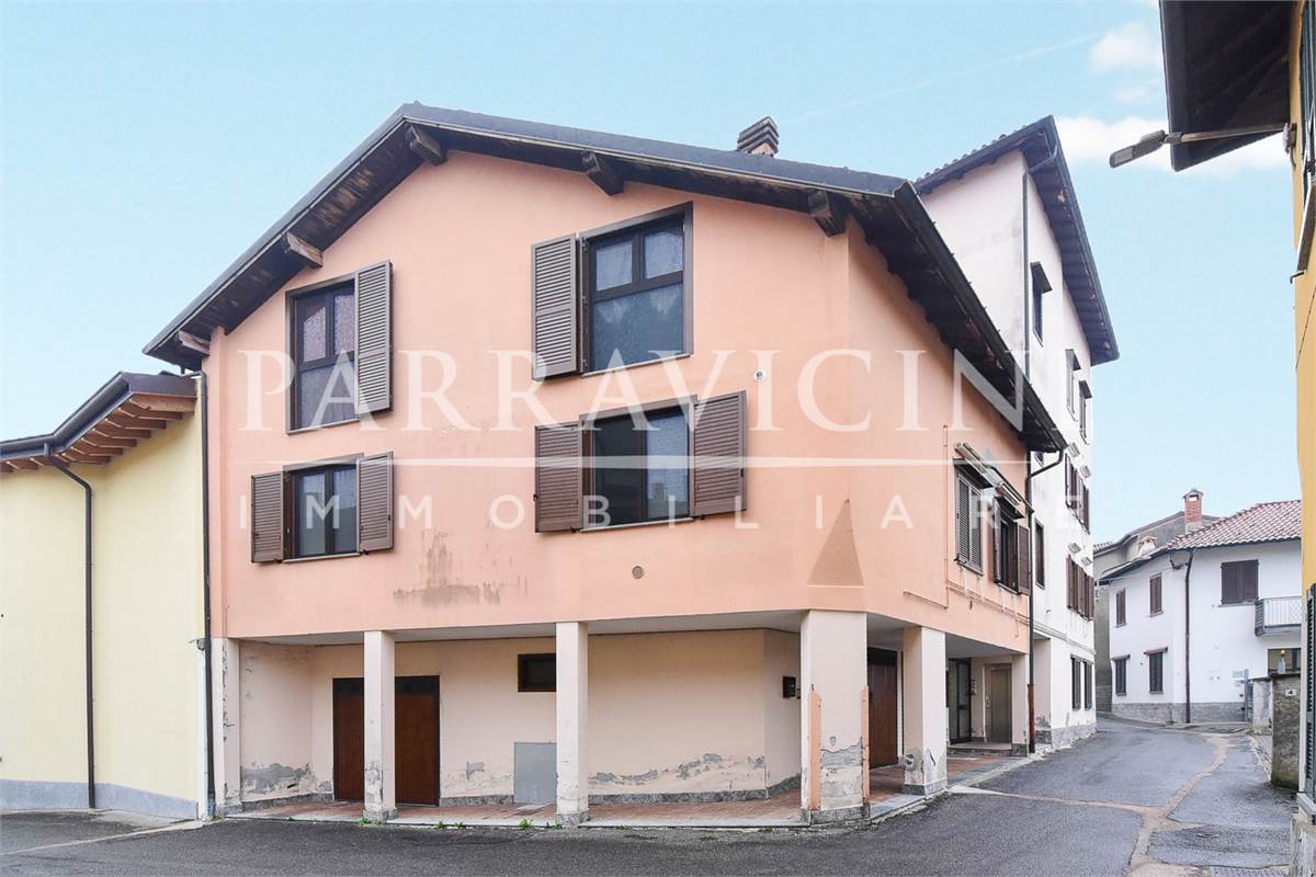 porzione di casa con ingresso indipendente 