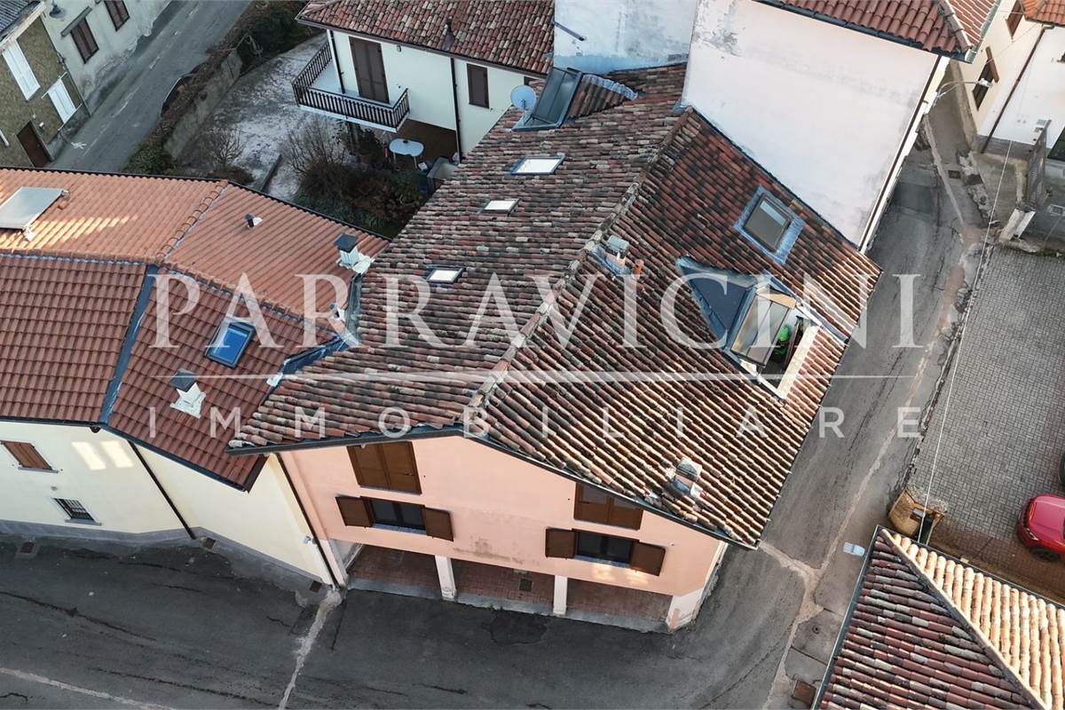 porzione di casa con ingresso indipendente 